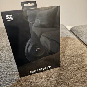 Authentic Sealed Beats Studio 3